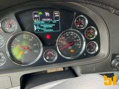 2015 KENWORTH T680 TANDEM AXLE TRUCK TRACTOR VIN: 1XKYD49X7FJ440691