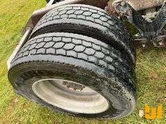 2001 KENWORTH W900L TANDEM AXLE TRUCK TRACTOR VIN: 874093