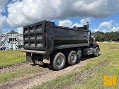 2003 KENWORTH T800 TRI-AXLE DUMP TRUCK VIN: 1NKDXUEXX3J383453