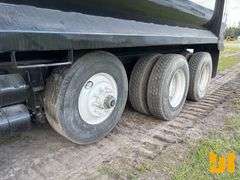 2003 KENWORTH T800 TRI-AXLE DUMP TRUCK VIN: 1NKDXUEXX3J383453