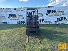 TOYOTA 4700 CUSHION TIRE FORKLIFT