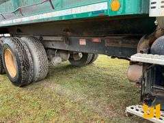 1998 VOLVO WG64 TANDEM AXLE DUMP TRUCK VIN: 4VHJCCFD7WN860211