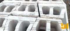 (36) DECORATIVE CONCRETE RETAINING WALL BLOCKS
