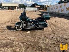 2002 HARLEY-DAVIDSON ELECTRA GLIDE CLASSIC MOTORCYCLE VIN: 1HD1FFW172Y607196