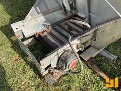 MONROE MSV-156-80-62-MN SALT AND SAND SPREADER SN: 10-11-7441