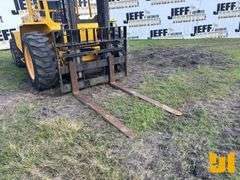 2017 SELLICK S60J4E-4 6K ROUGH TERRAIN FORKLIFT SN: 10210705S6J4E-4