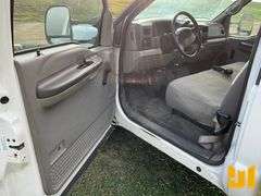 1999 FORD F-450 SINGLE AXLE REGULAR CAB 4X4 FLATBED TRUCK VIN: 1FDXF46F5XEA34055