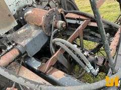 2005 STERLING TRUCK L7500 SERIES S/A ASPHALT DISTRIBUTOR TRUCK VIN: 2FZAASCS55AV42154