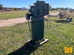 2005 IRON AIR DF410822-05V5 STATIONARY AIR COMPRESSOR SN: 566284777