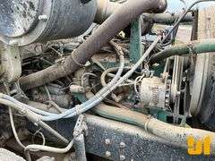 1998 VOLVO WG64 TANDEM AXLE DUMP TRUCK VIN: 4VHJCCFD7WN860211