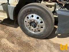 2018 INTERNATIONAL LT625 TANDEM AXLE DAY CAB TRUCK TRACTOR VIN: 3HCDZAPR9JL172195