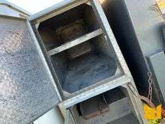 1991 INTERNATIONAL 4700 SINGLE AXLE DUMP TRUCK VIN: 1HTSCNEP7MH307629