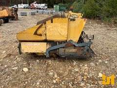 1998 GEHL 1448 CRAWLER ASPHALT PAVER SN: IP1017210