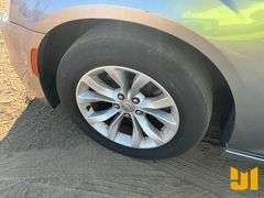 2015 CHRYSLER 300 VIN: 2C3CCAAG8FH791876 2WD