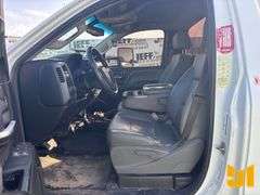 2019 CHEVROLET SILVERADO 5500HD FEC 4400 LB BOOM TRUCK VIN: 1HTKHPVK8KH885611