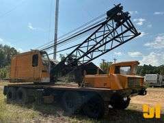 1979 TRUCK CRANE