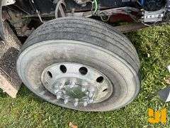 2009 KENWORTH T8 SERIES TANDEM AXLE DAY CAB TRUCK TRACTOR VIN: 1XKDD49X09J255885