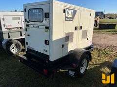2012 CATERPILLAR XQ30-8 TRAILER MOUNTED GENERATOR SN: PGBE01337