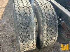 2005 INTERNATIONAL 8600 SINGLE AXLE SLEEPER TRUCK TRACTOR VIN: 1HSHXAHRX5J000376