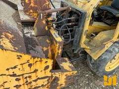 TRACKLESS VEHICLES SIDE WALK MACHINE