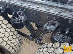 2018 KENWORTH T8 SERIES TRI AXLE DAY CAB TRUCK TRACTOR VIN: 1XKDP4EX0JR188496