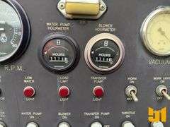 2001 STERLING TRUCK L7500 S/A VAC VIN: 2FZAA0AK51AF13774