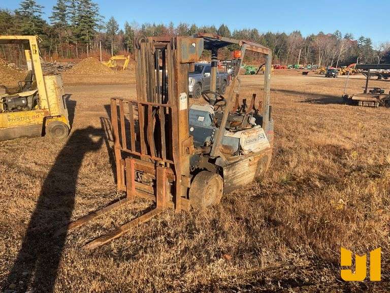 KOMATSU FG25ST-11 FORKLIFT SN: 4057384