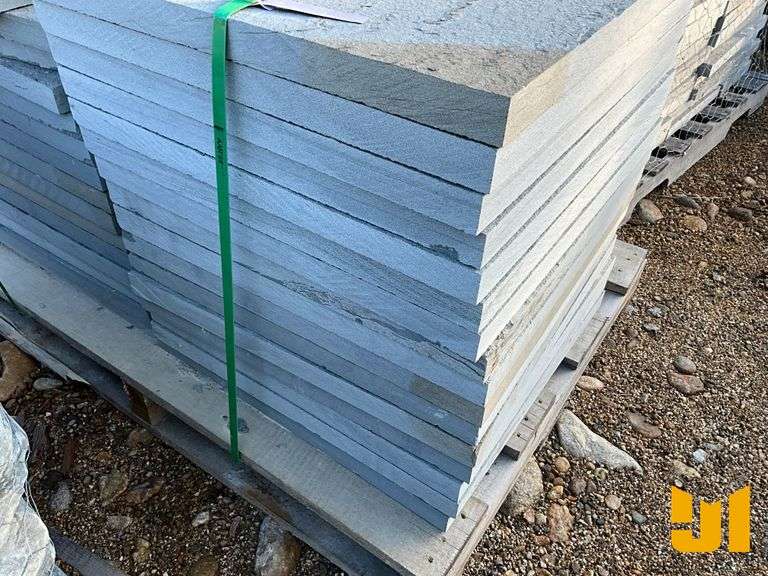 PALLET 24” X 24” X 1.5” THERMAL BLUESTONE PATTERN