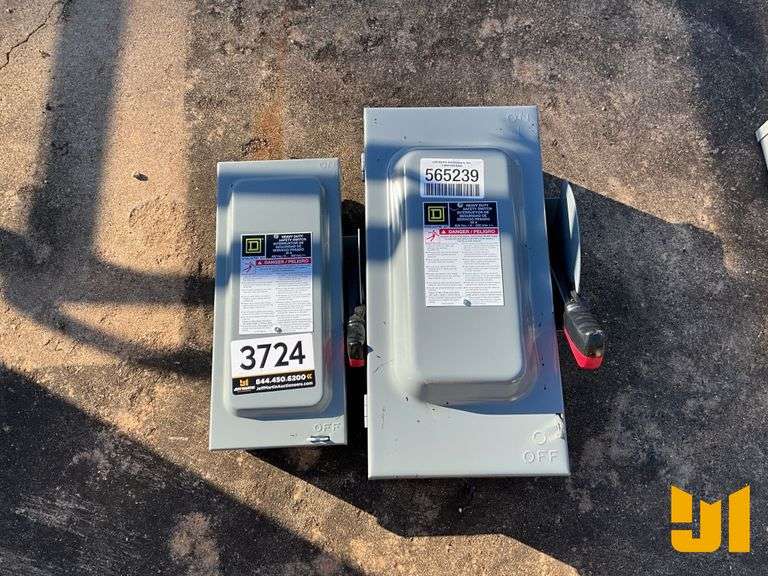 QTY OF (2) HEAVY DUTY SAFETY SWITCH BOXES
