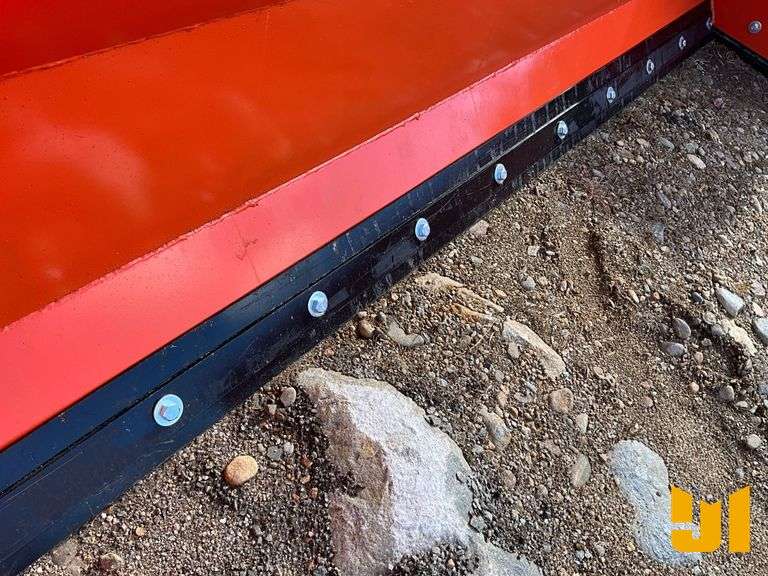 UNUSED 10’ QT SNOW PUSHER PULL-BACK V2023