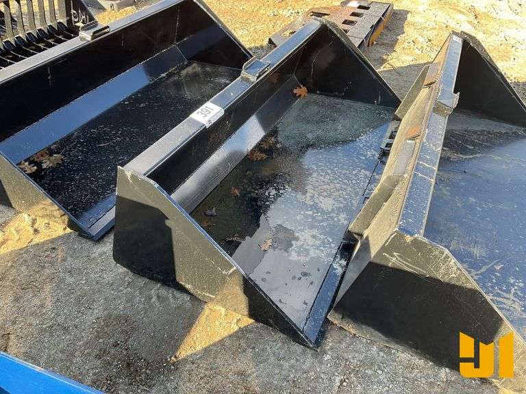 UNUSED KC 78” BUCKET W/EDGE