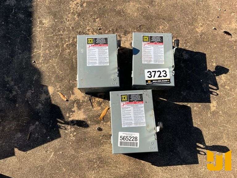 QTY (3) GENERAL DUTY SAFETY SWITCH BOXES