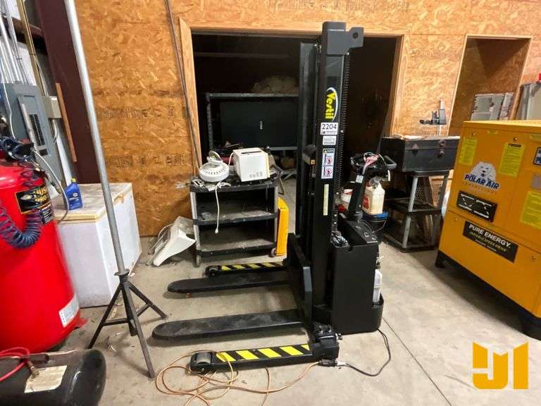 VESTIL S-62-FA 2000LB ELECTRIC FORKLIFT SN: 171951