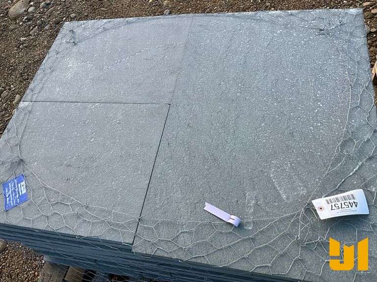PALLET 1.5” BLUESTONE PATIO KIT