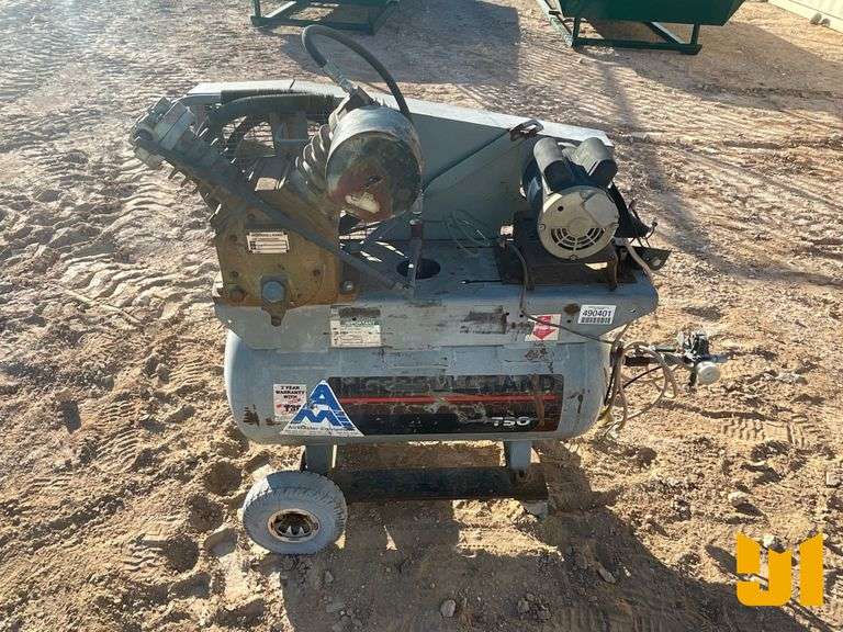 INGERSOLL-RAND T30 AIR COMPRESSOR SN: C846840