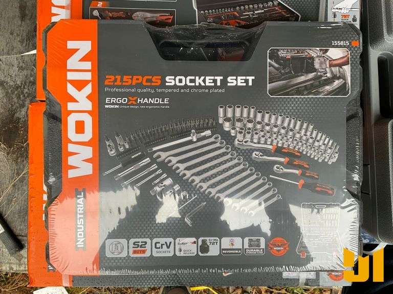 WORKIN 215 PC SOCKET SET, INCLUDES 1/4. 3/8. 1/2 RATCHETS