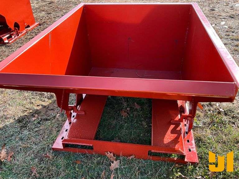 UNUSED 1.5 YARD SELF DUMPING HOPPER