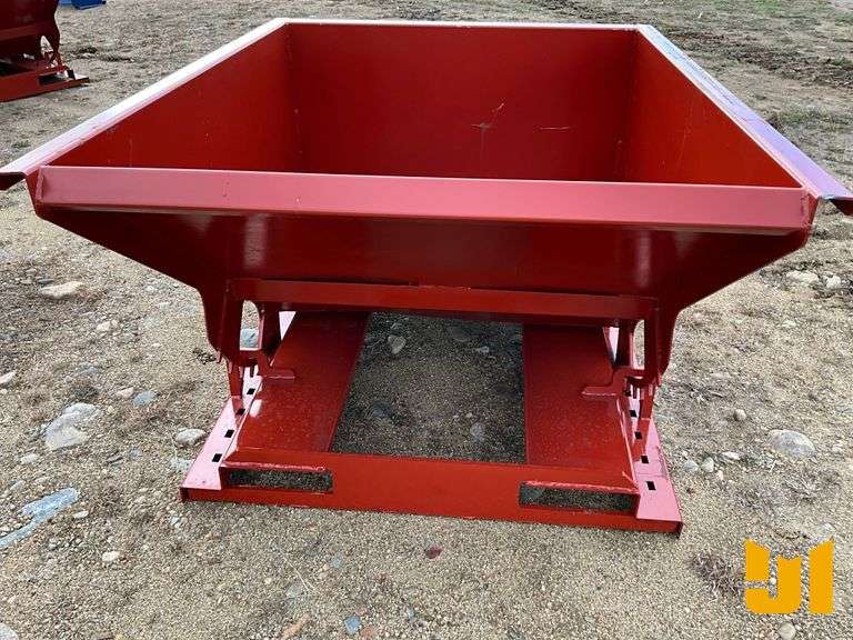 UNUSED 1.5 YARD SELF DUMPING HOPPER