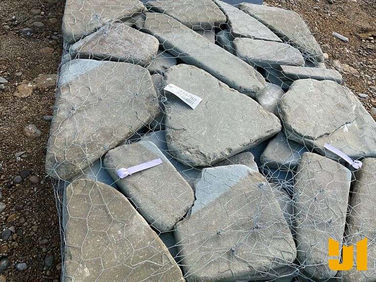 PALLET 1.5” FULL COLOR TUMBLED IRREGULAR PAVERS