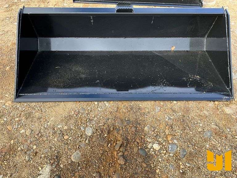 UNUSED KC 78” BUCKET W/EDGE