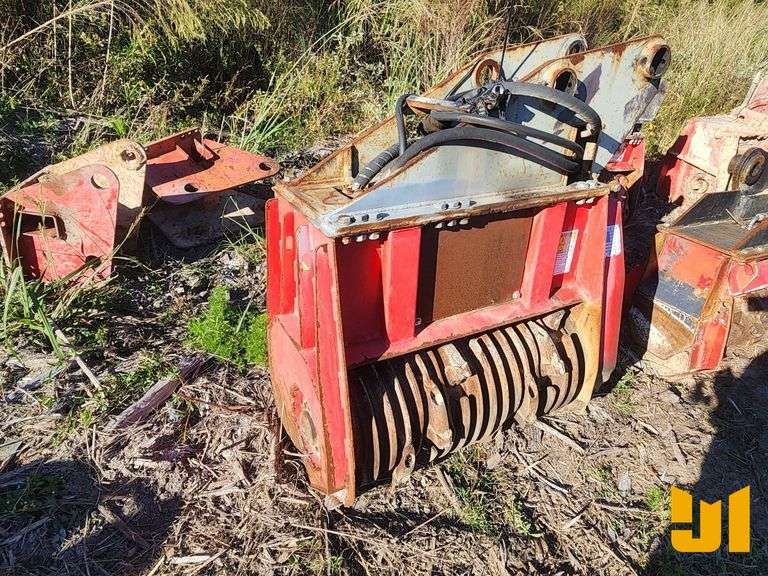 FECON CEM36EXC3-FS-XKV-0LPK11 MULCHING HEAD SN: 0CEM36E010685