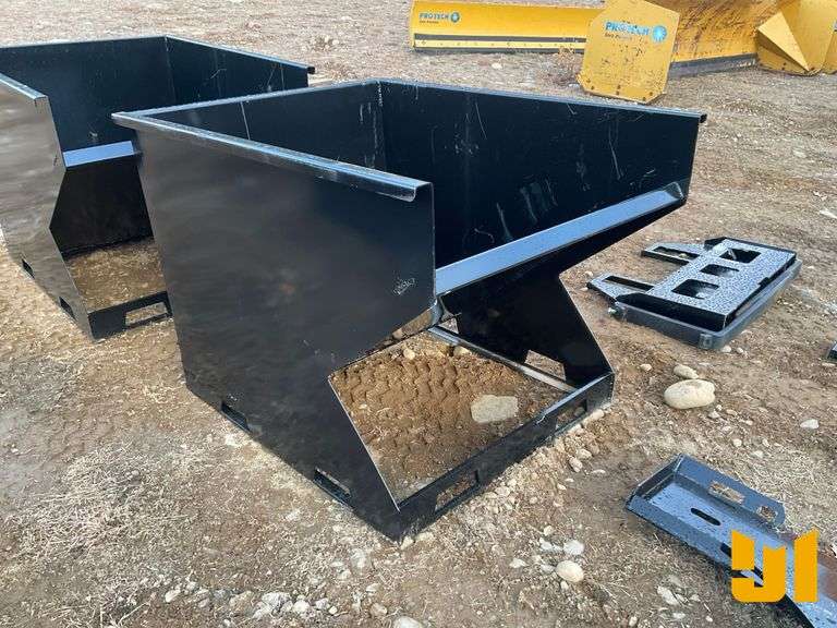 UNUSED KC 2 YARD SKID STEER TRASH HOPPER
