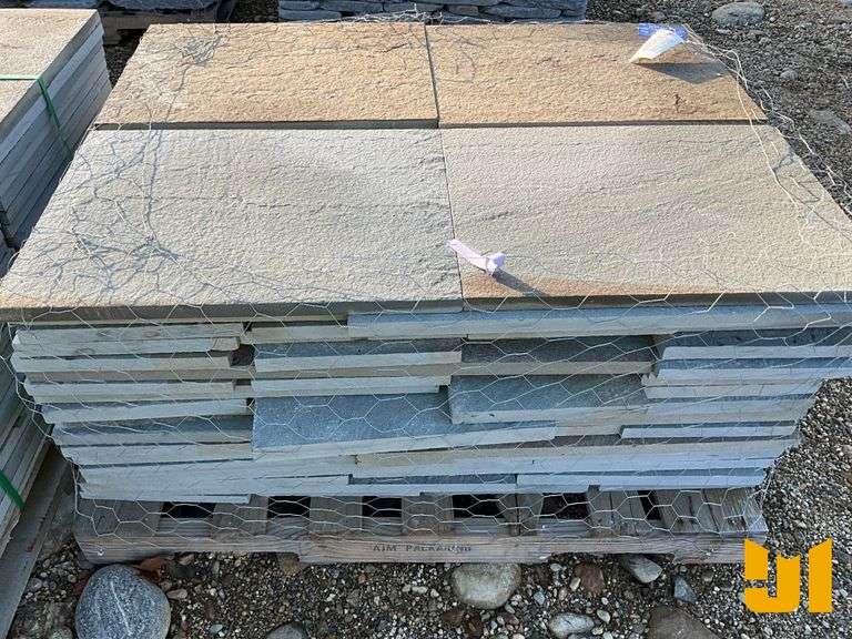 PALLET 1.5” BLUESTONE PATIO KIT