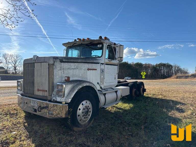 1987 INTERNATIONAL F-9370 TANDEM AXLE CAB & CHASSIS VIN: 2HSFBJUR6HC001801