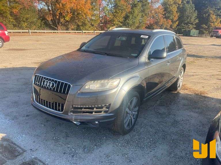 2014 AUDI Q7 SUV VIN: WA1LGAFE3ED015720