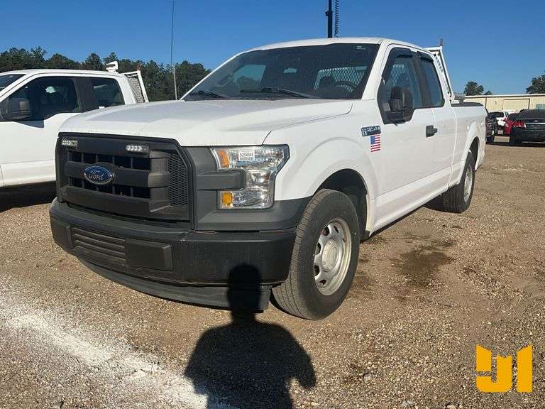 2017 FORD F-150 1/2 TON EXTENDED CAB PICKUP VIN: 1FTEX1CF4HKC49344