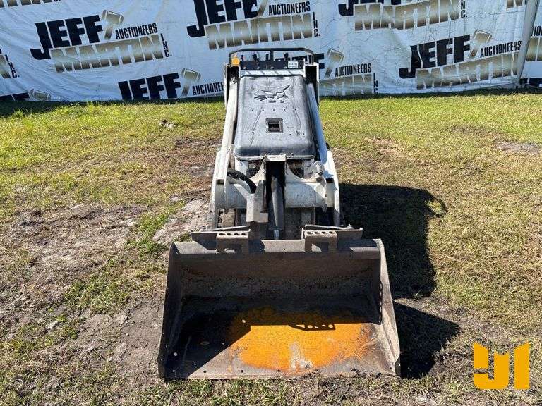 2022 BOBCAT MT100 STAND ON MULTI TERRAIN LOADER SN: B52P19200