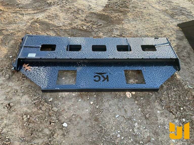 UNUSED KIT CONTAINER 72 INCH FORK FRAME