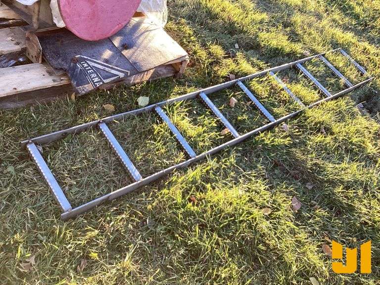 MONROE MSV-156-80-62-MN SALT AND SAND SPREADER SN: 10-11-7442