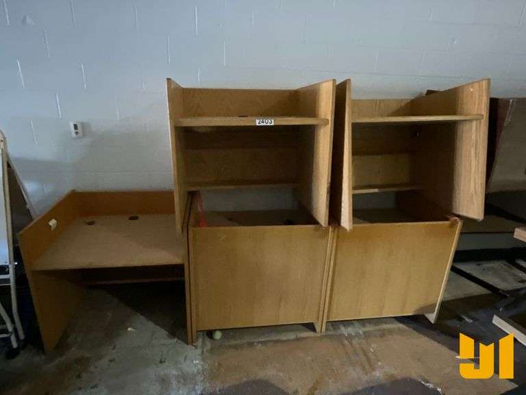 QTY (5) WODDEN DESKS